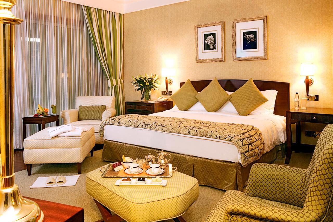Jood Palace Hotel ドバイ エクステリア 写真 A room at the Taj Bengal